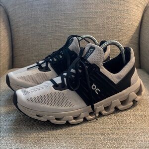 On Cloudswift 3 AD Women's Running Shoes Sneakers Sand Magnet Women’s size 9